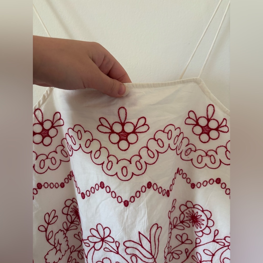 BNWT Zara White Dress with Red Embroidery - Picture 4 of 7